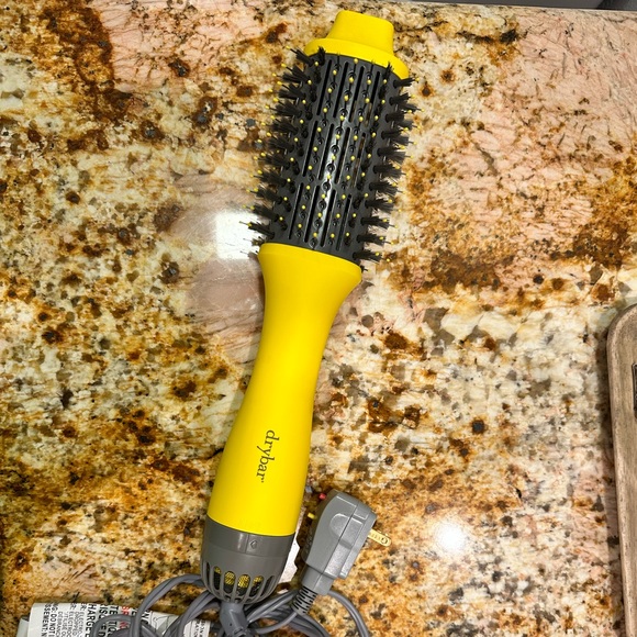 Drybar The Double Shot Oval Blow-Dryer Brush - Picture 6 of 6